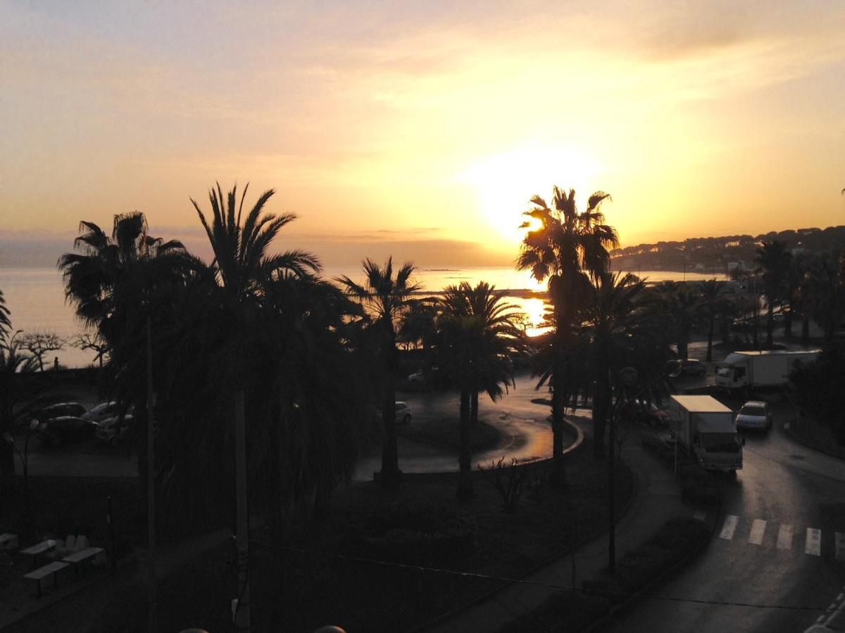 Le Ponteil Plage Антиб Екстериор снимка